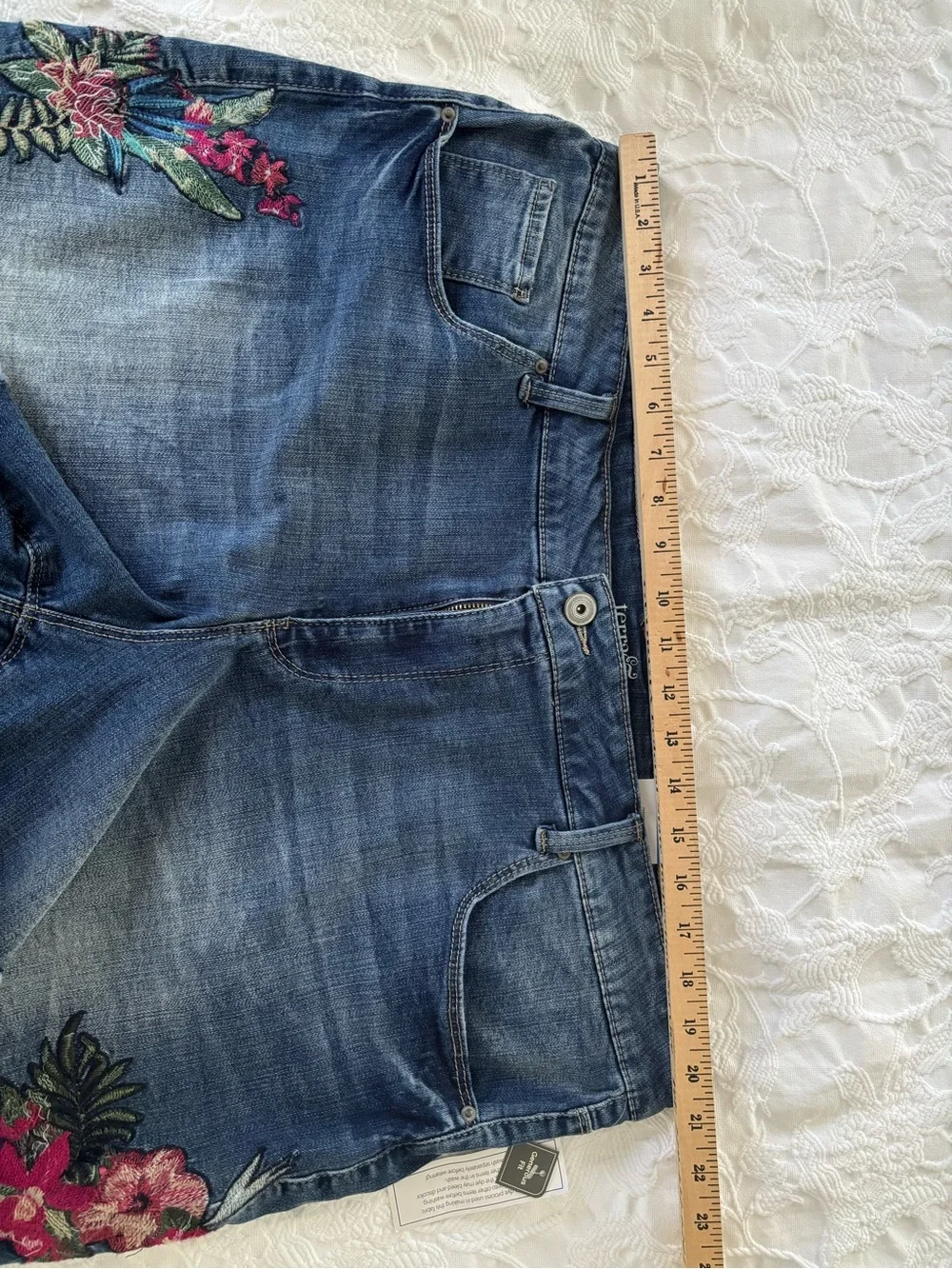 NWT Terra & Sky Boho Denim Frayed Hem Shorts with Floral Embroidery - Plus Size!